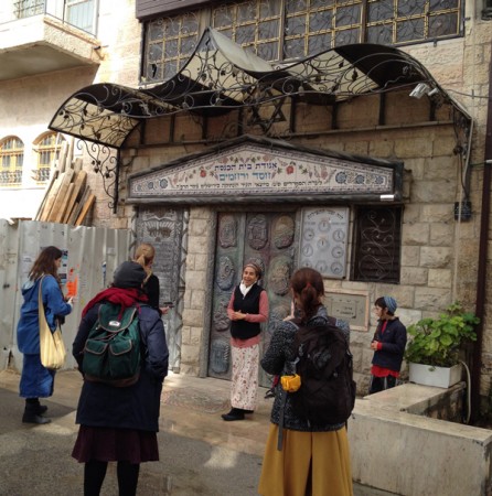 with Chana Mason at beautiful old synagogue in Nachalot, Jerusalem